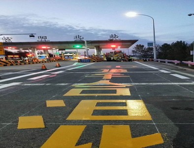 十堰十堰高速道路划线施工